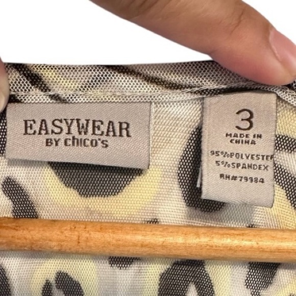 Chico's Easywear Women's Sheer Leopard Print Top Size 3, US X-Large - Picture 2 of 8